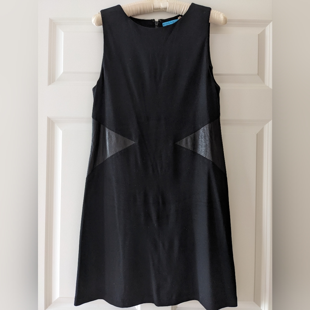 Alice + Olivia dress black leather waist details Bodycon Sleeveless